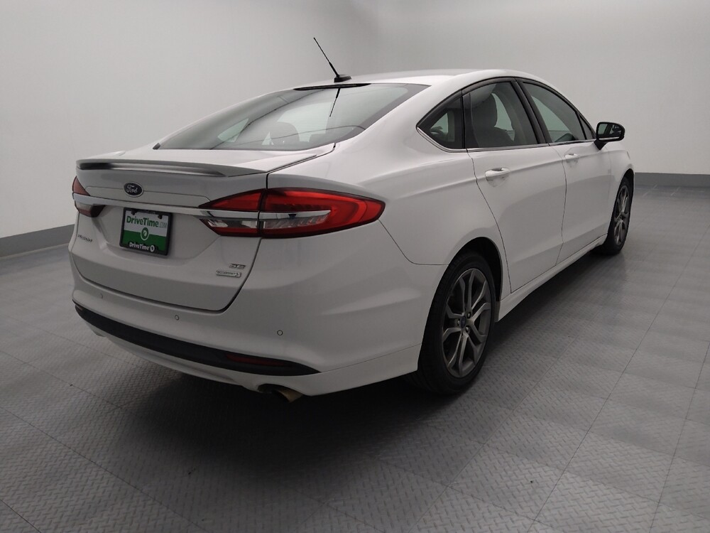 2017 Ford Fusion in Topeka, KS 66611 - 18110372 9