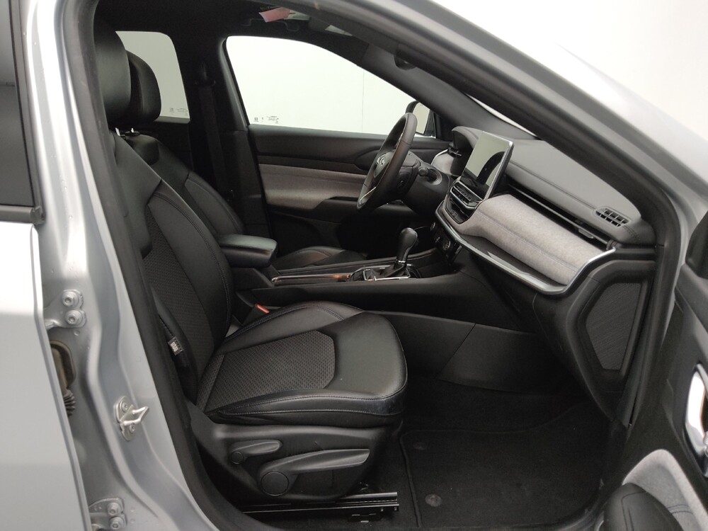 2024 Jeep Compass in Independence, MO 64055 - 18110373 21