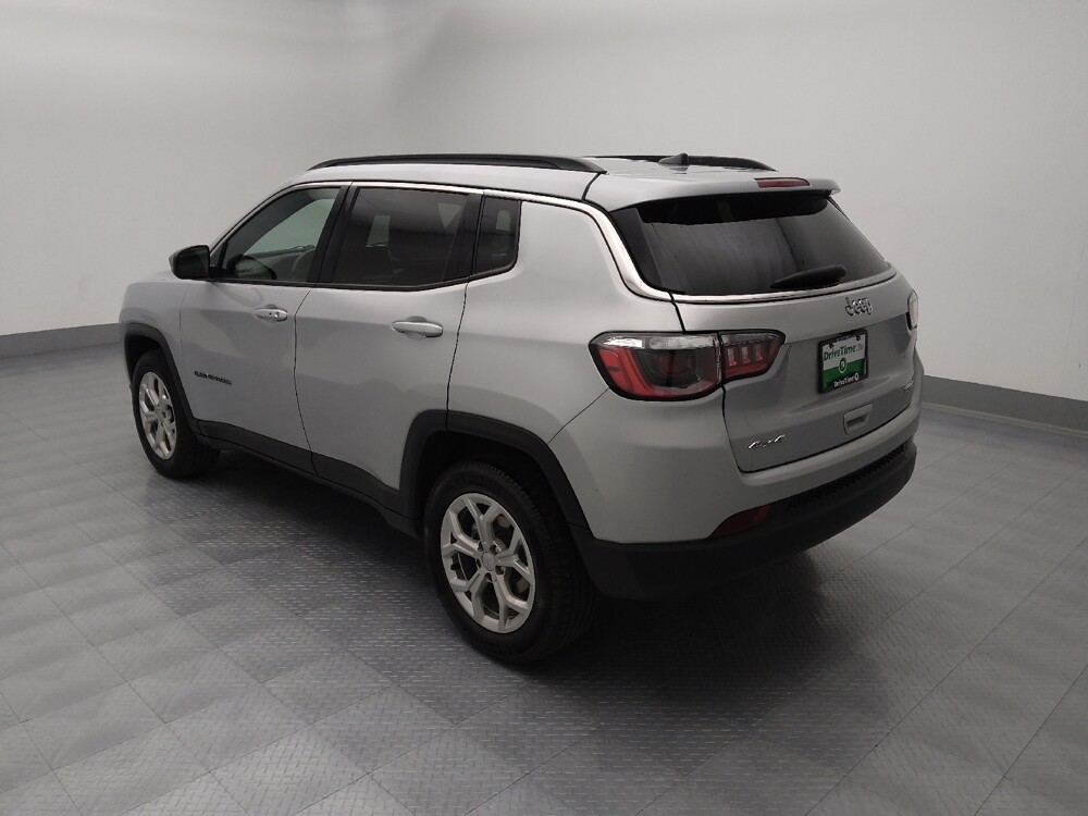 2024 Jeep Compass in Independence, MO 64055 - 18110373 5
