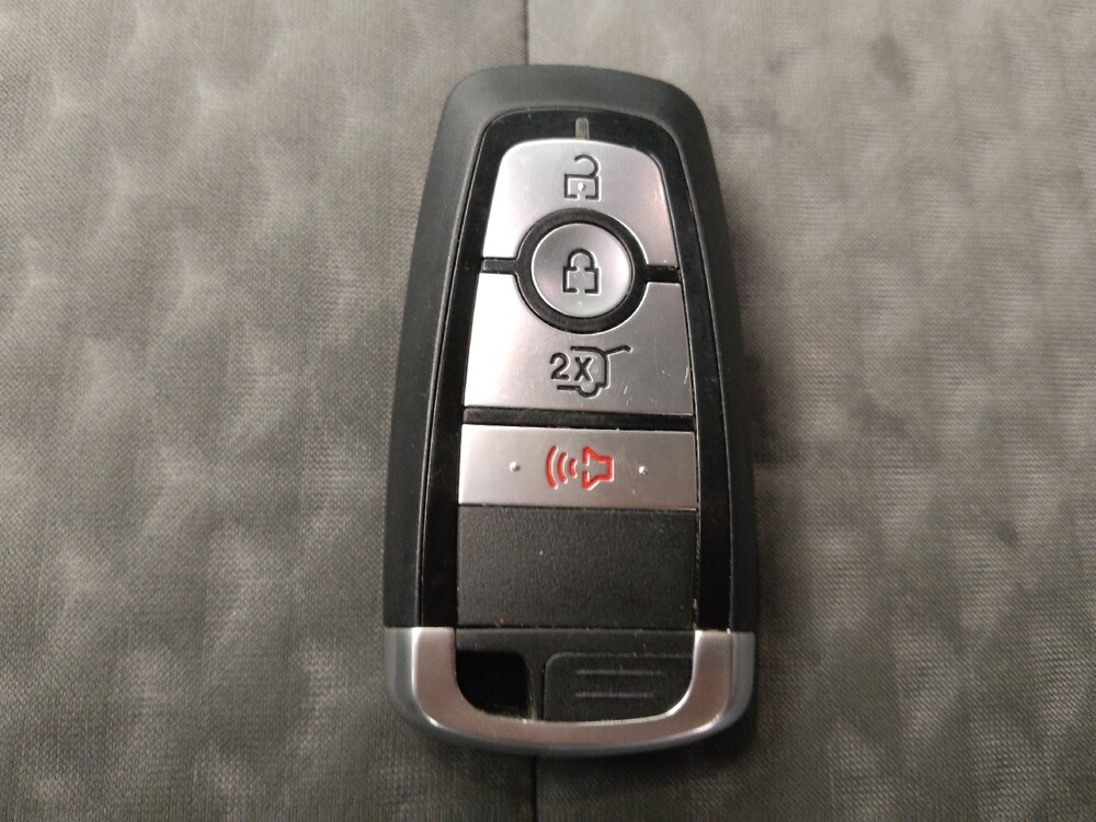 2020 Ford Escape in Independence, MO 64055 - 18110376 32