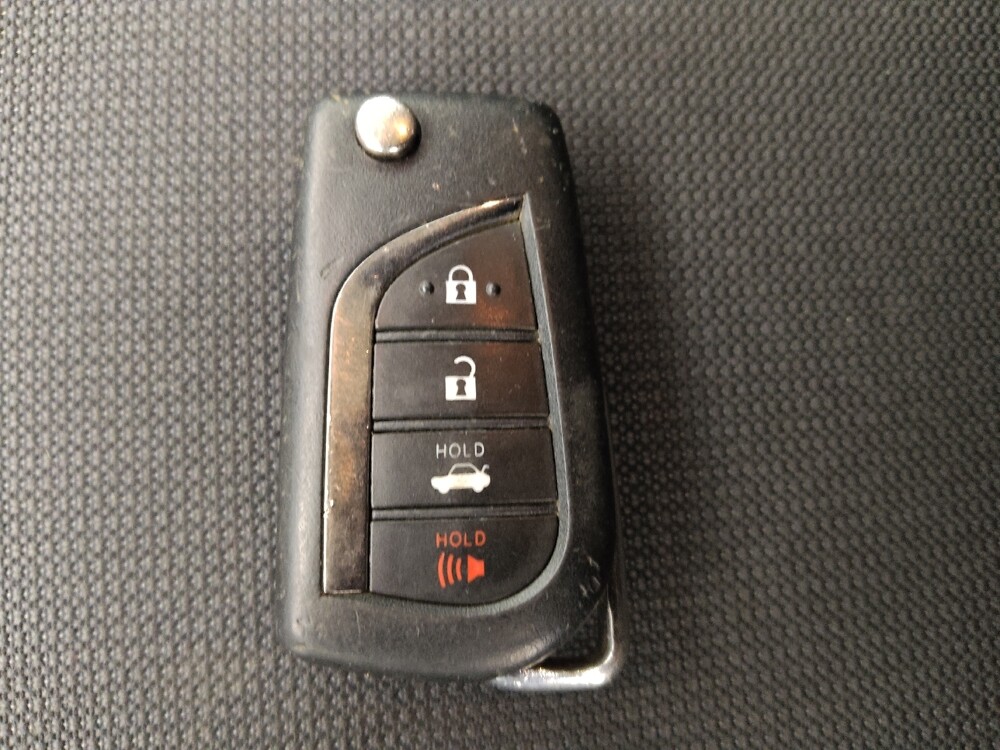 2022 Toyota Corolla in Independence, MO 64055 - 18110377 32