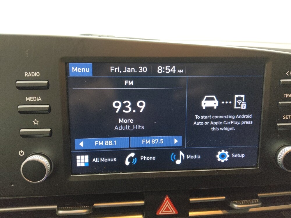 2024 Hyundai Elantra in Des Moines, IA 50310 - 18110380 25