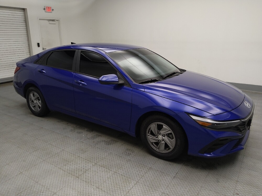 2024 Hyundai Elantra in Des Moines, IA 50310 - 18110380 11