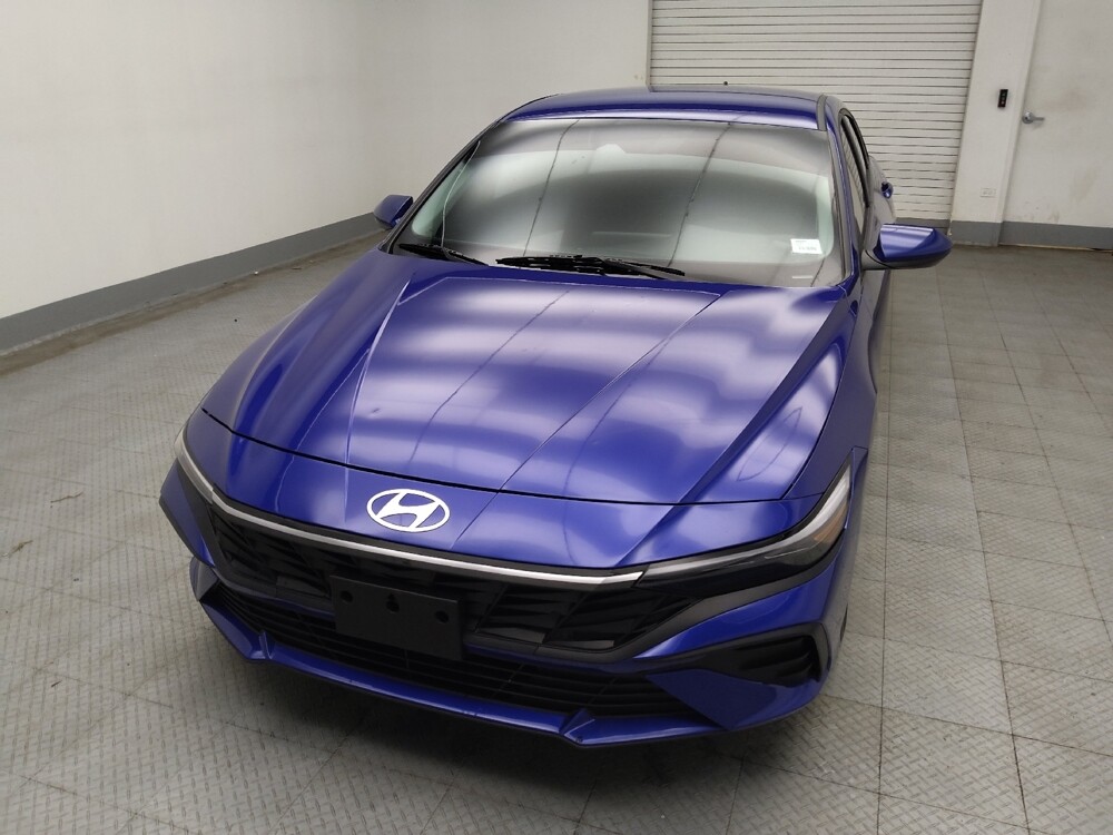 2024 Hyundai Elantra in Des Moines, IA 50310 - 18110380 15