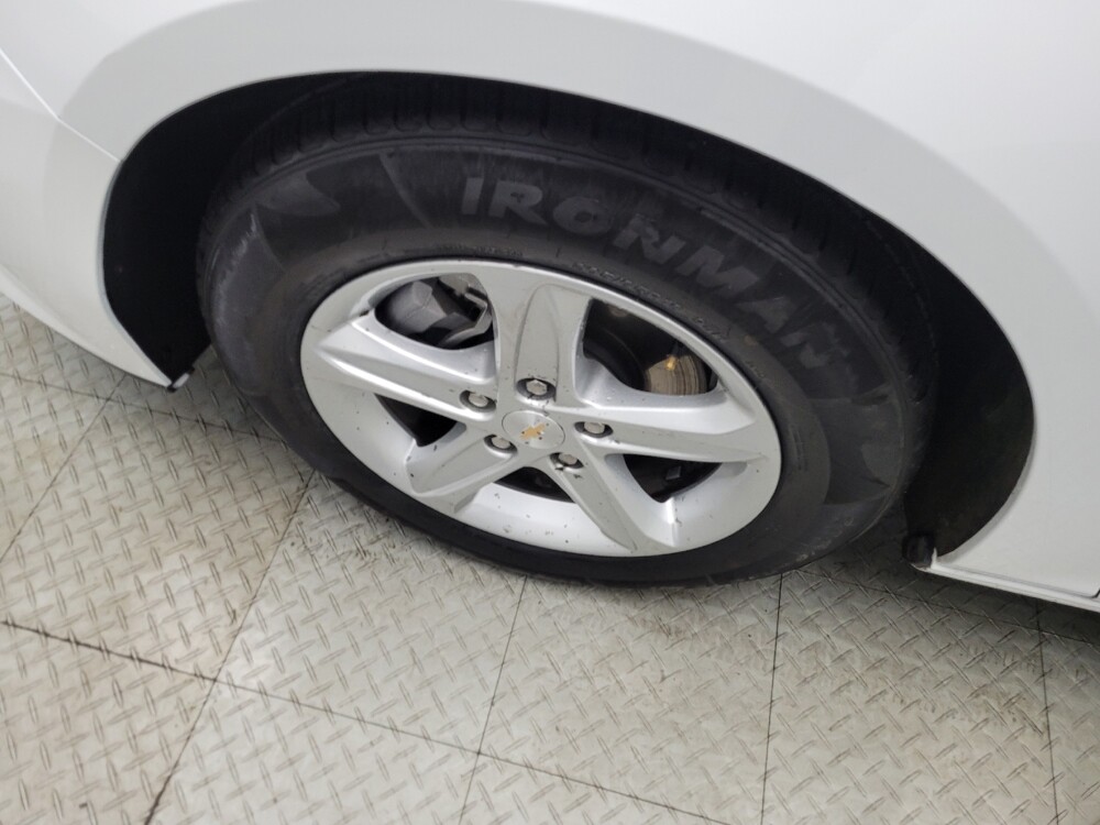 2024 Chevrolet Malibu in Des Moines, IA 50310 - 18110381 31