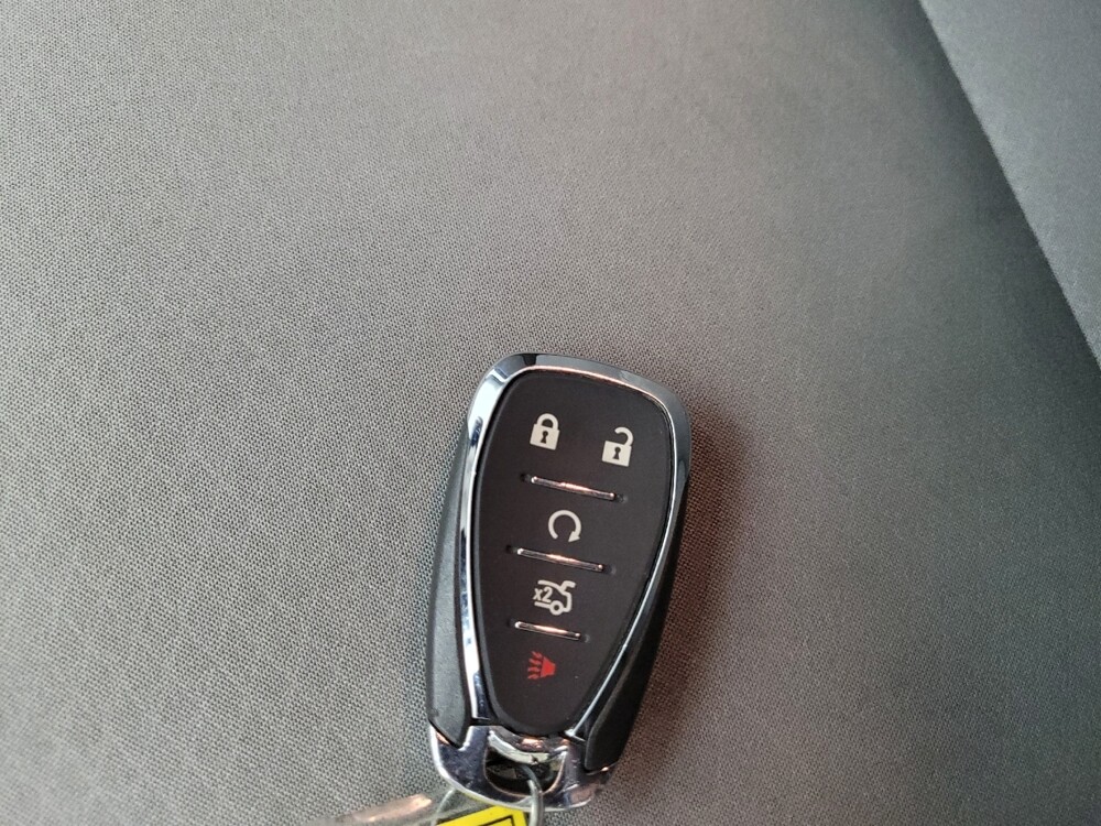 2024 Chevrolet Malibu in Des Moines, IA 50310 - 18110381 32