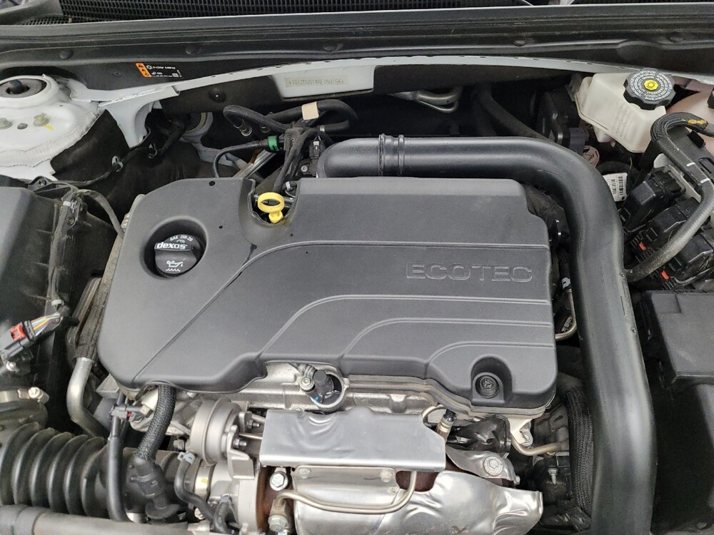 2024 Chevrolet Malibu in Des Moines, IA 50310 - 18110381 30