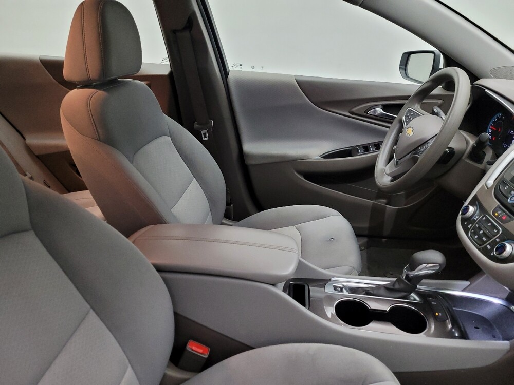 2024 Chevrolet Malibu in Des Moines, IA 50310 - 18110381 21