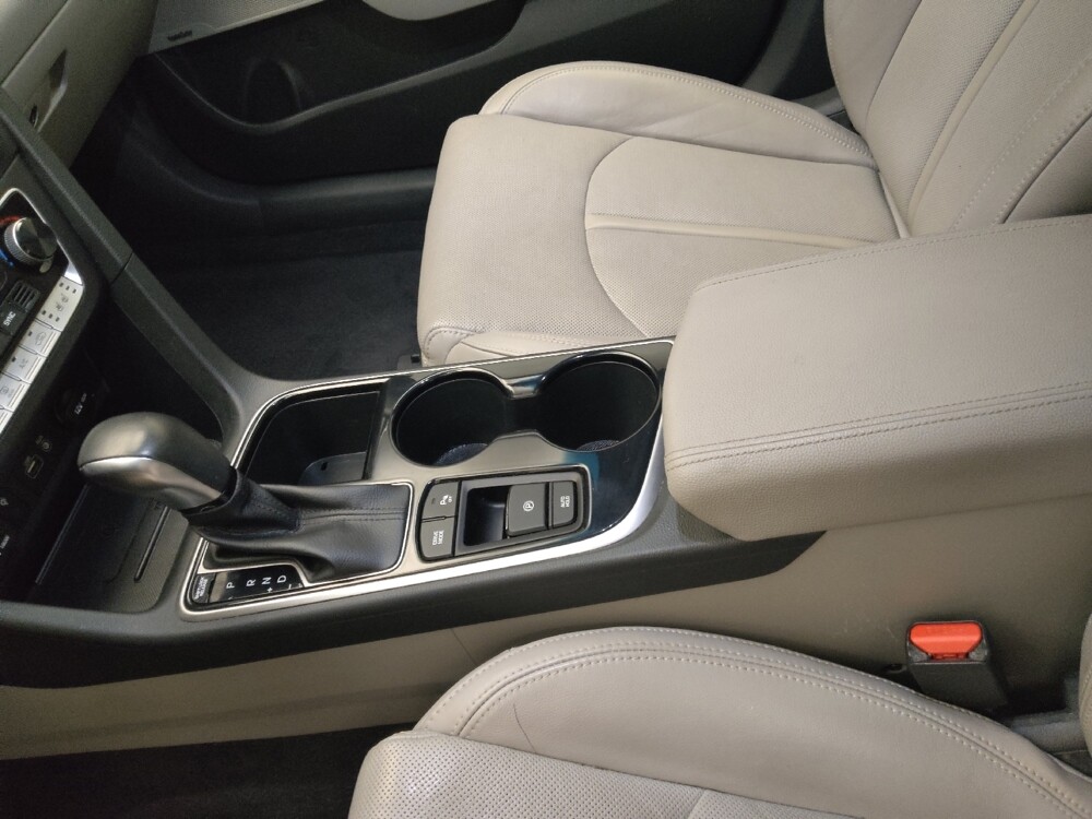 2019 Hyundai Sonata in Des Moines, IA 50310 - 18110382 26