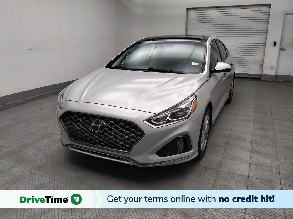 2019 Hyundai Sonata in Des Moines, IA 50310 - 18110382