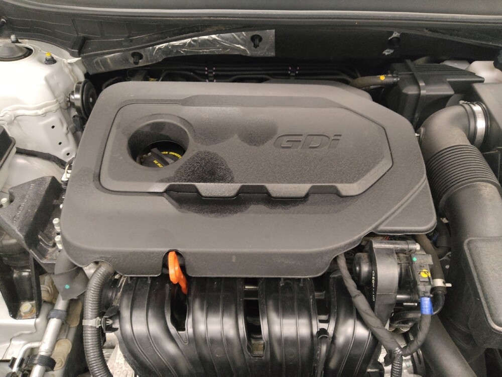 2019 Hyundai Sonata in Des Moines, IA 50310 - 18110382 30