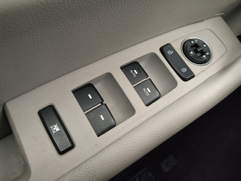 2019 Hyundai Sonata in Des Moines, IA 50310 - 18110382 27