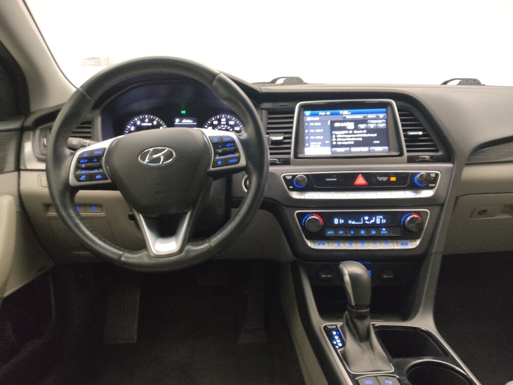 2019 Hyundai Sonata in Des Moines, IA 50310 - 18110382 22