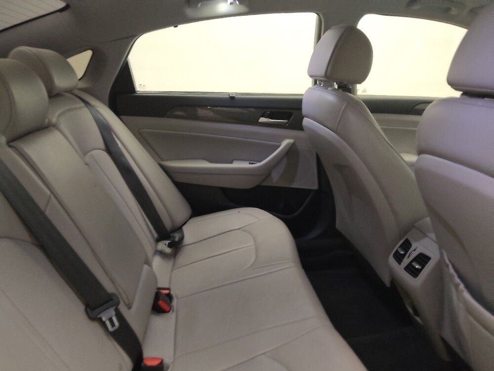 2019 Hyundai Sonata in Des Moines, IA 50310 - 18110382 19