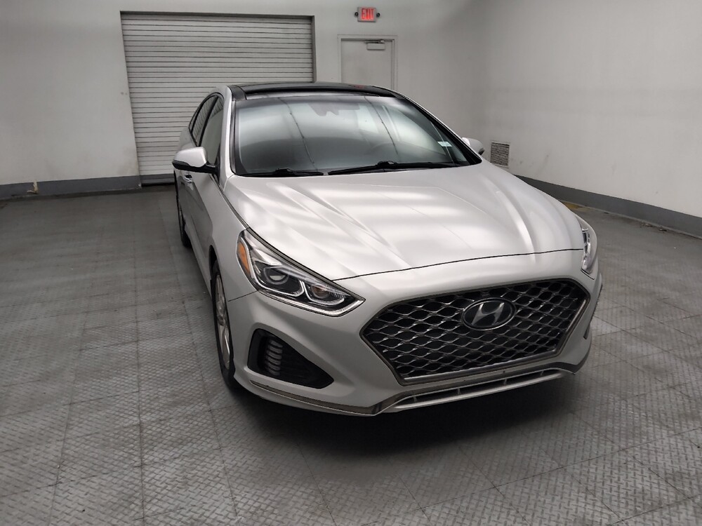 2019 Hyundai Sonata in Des Moines, IA 50310 - 18110382 13