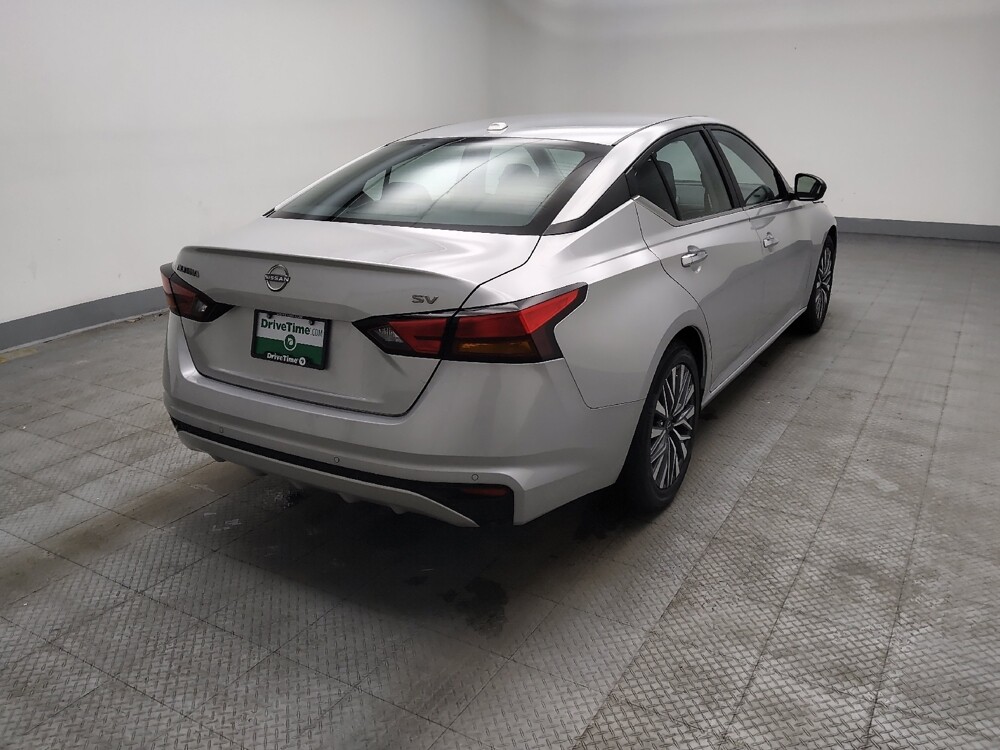 2024 Nissan Altima in Des Moines, IA 50310 - 18110383 9