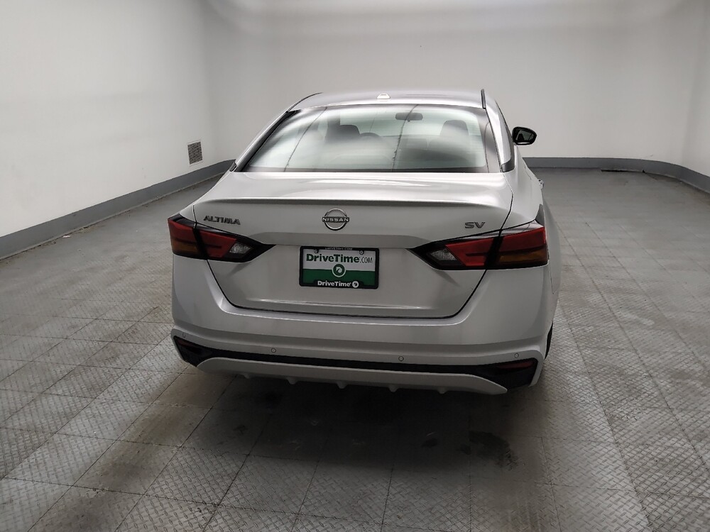 2024 Nissan Altima in Des Moines, IA 50310 - 18110383 7