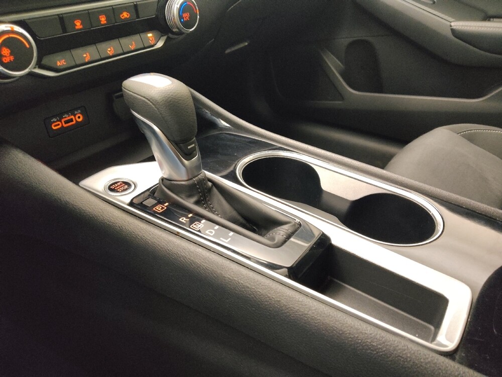 2024 Nissan Altima in Des Moines, IA 50310 - 18110383 26