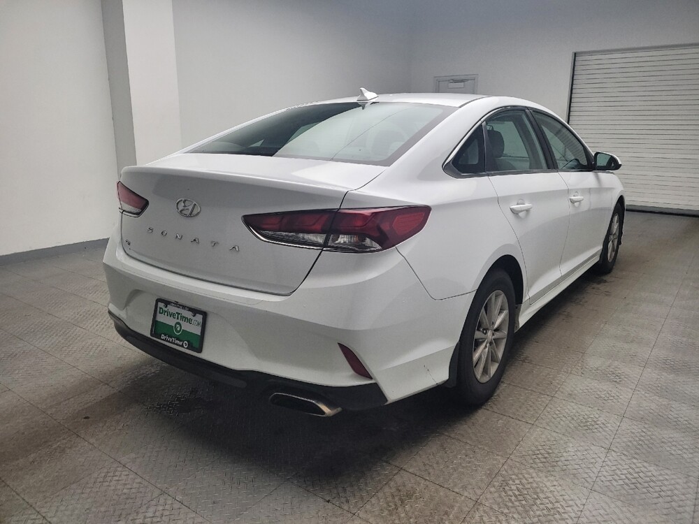 2018 Hyundai Sonata in Grand Rapids, MI 49508 - 18110388 9