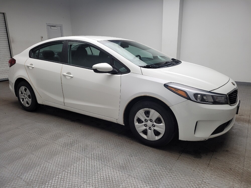2017 Kia Forte in Grand Rapids, MI 49508 - 18110389 11