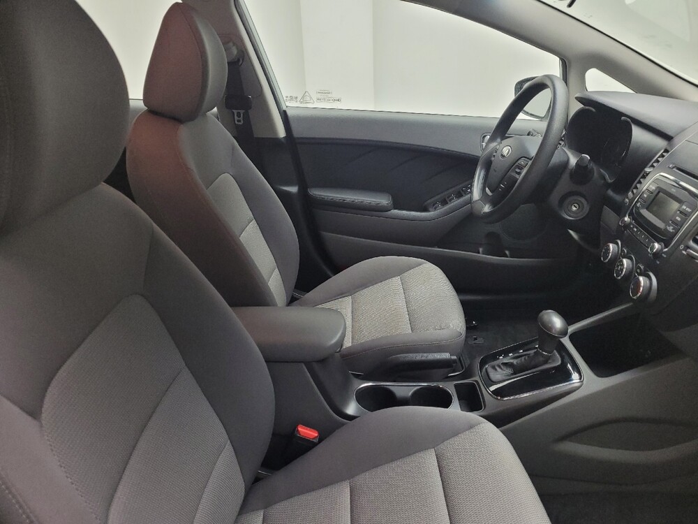 2017 Kia Forte in Grand Rapids, MI 49508 - 18110389 21