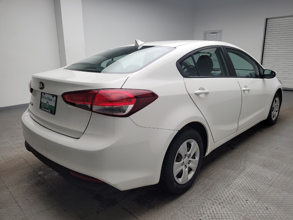 2017 Kia Forte in Grand Rapids, MI 49508 - 18110389 9