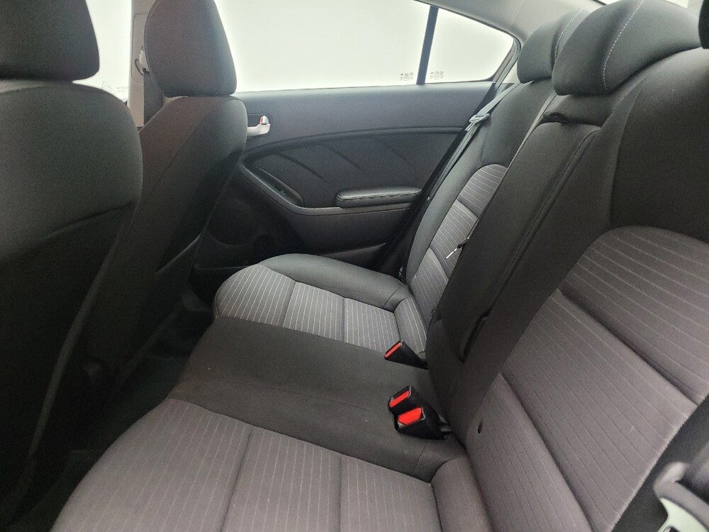 2017 Kia Forte in Eastpointe, MI 48021 - 18110390 18