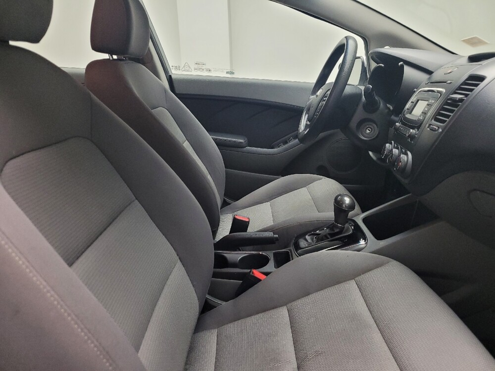 2018 Kia Forte in Eastpointe, MI 48021 - 18110391 21