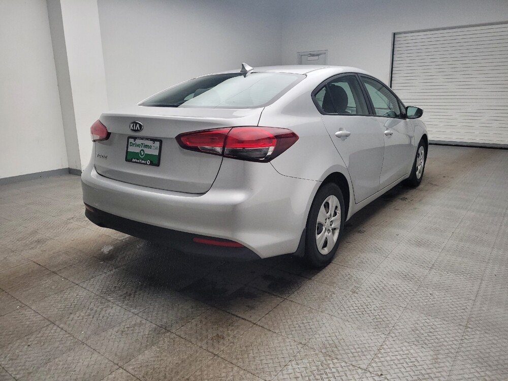 2018 Kia Forte in Eastpointe, MI 48021 - 18110391 9