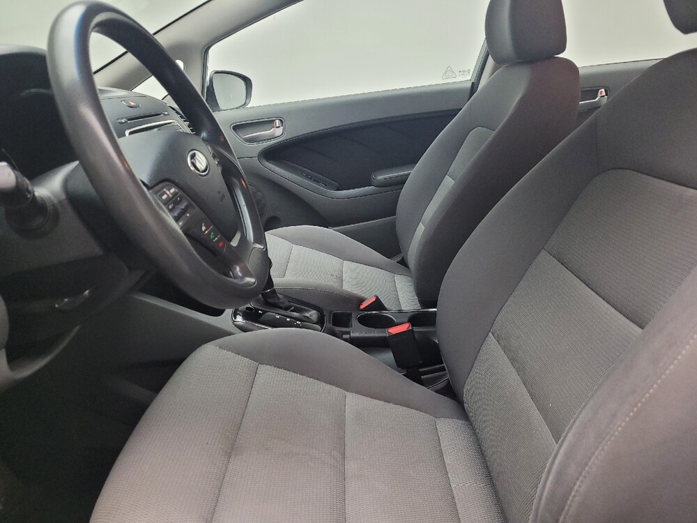 2018 Kia Forte in Eastpointe, MI 48021 - 18110391 17
