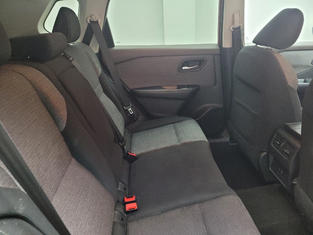 2021 Nissan Rogue in Grand Rapids, MI 49508 - 18110392 19