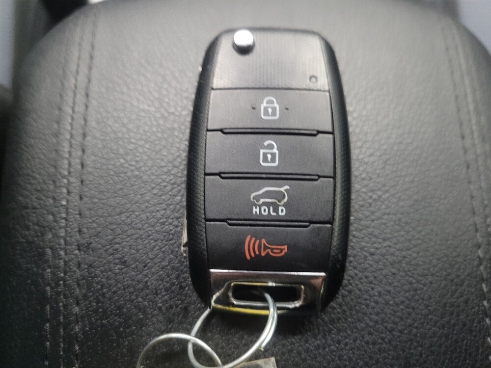 2016 Kia Sportage in Indianapolis, IN 46219 - 18110397 32