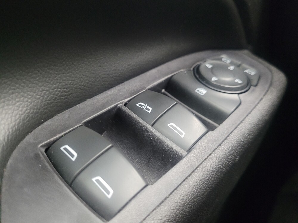 2019 Chevrolet Equinox in Highland, IN 46322 - 18110400 27