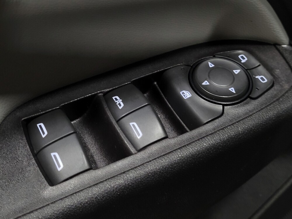 2020 Chevrolet Equinox in Newport News, VA 23601 - 18110403 27