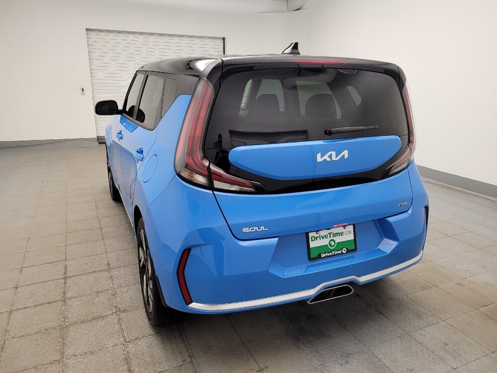 2024 Kia Soul in Maple Heights, OH 44137 - 18110409 6