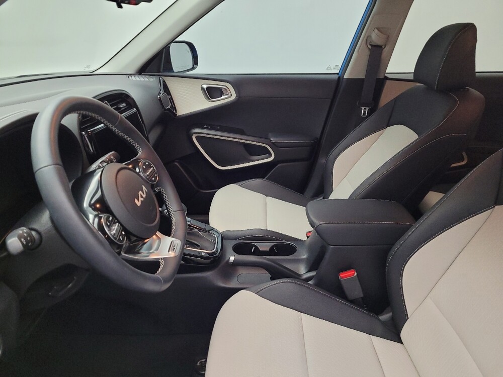 2024 Kia Soul in Maple Heights, OH 44137 - 18110409 17