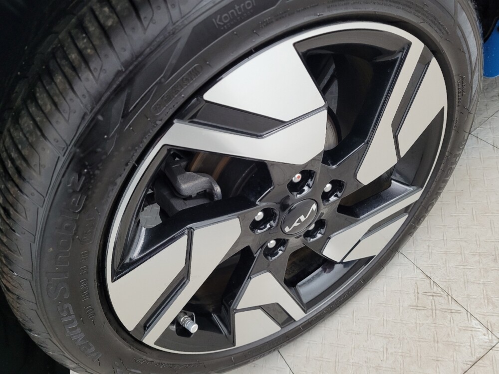 2024 Kia Soul in Maple Heights, OH 44137 - 18110409 31