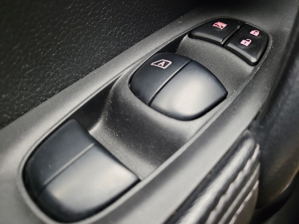 2021 Nissan Rogue Sport in Grand Rapids, MI 49508 - 18110416 27