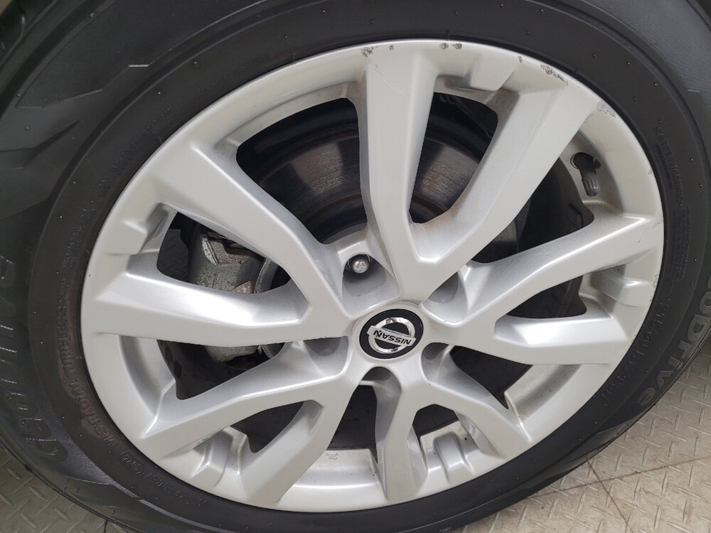 2021 Nissan Rogue Sport in Grand Rapids, MI 49508 - 18110416 31