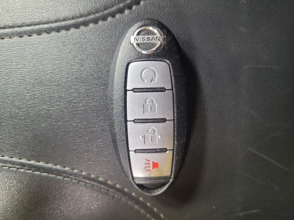 2017 Nissan Rogue in Conyers, GA 30094 - 18110417 32