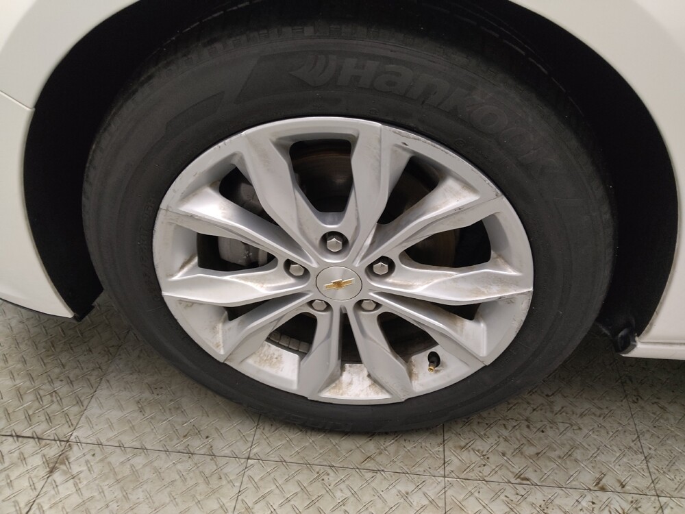 2024 Chevrolet Malibu in Des Moines, IA 50310 - 18110420 31