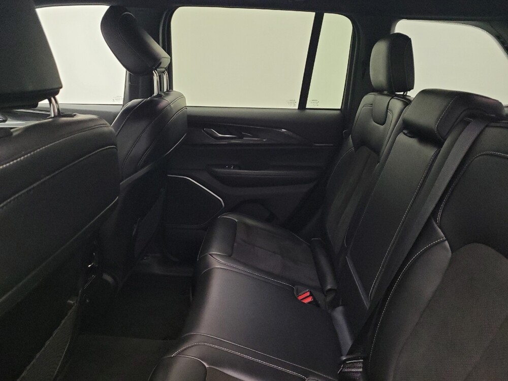 2023 Jeep Grand Cherokee in Columbus, OH 43231 - 18110423 18