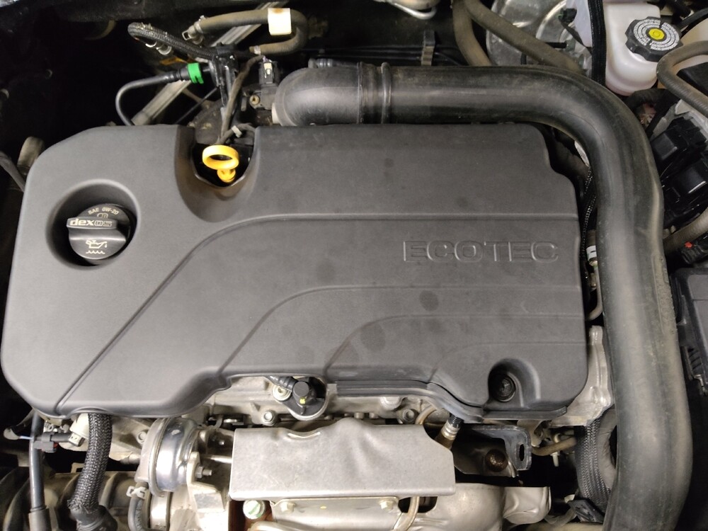 2021 Chevrolet Malibu in Plano, TX 75074 - 18110428 30