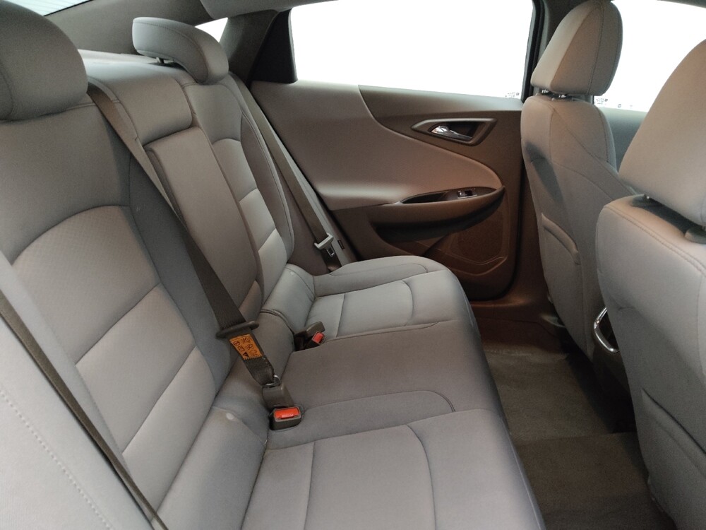 2021 Chevrolet Malibu in Plano, TX 75074 - 18110428 19