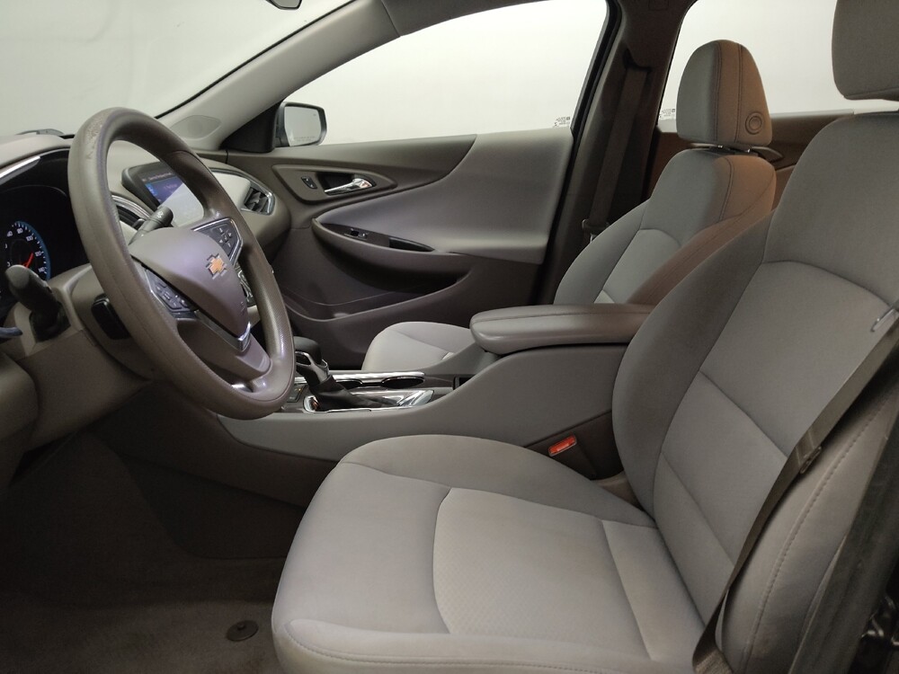 2021 Chevrolet Malibu in Plano, TX 75074 - 18110428 17