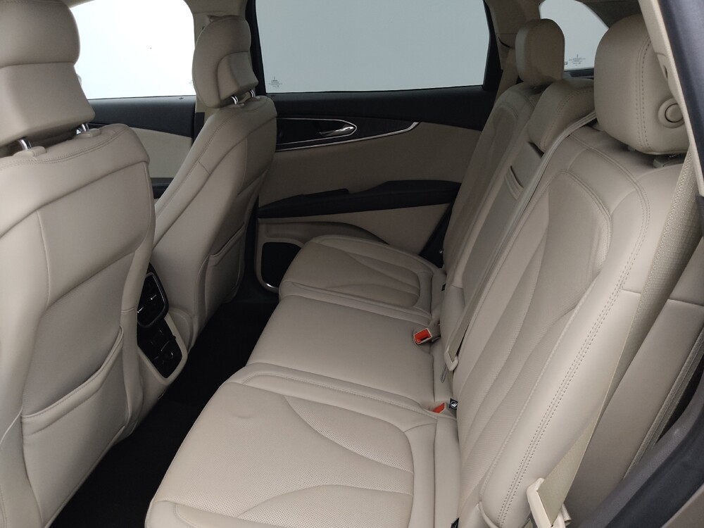 2019 Lincoln Nautilus in Clearwater, FL 33764 - 18110430 18