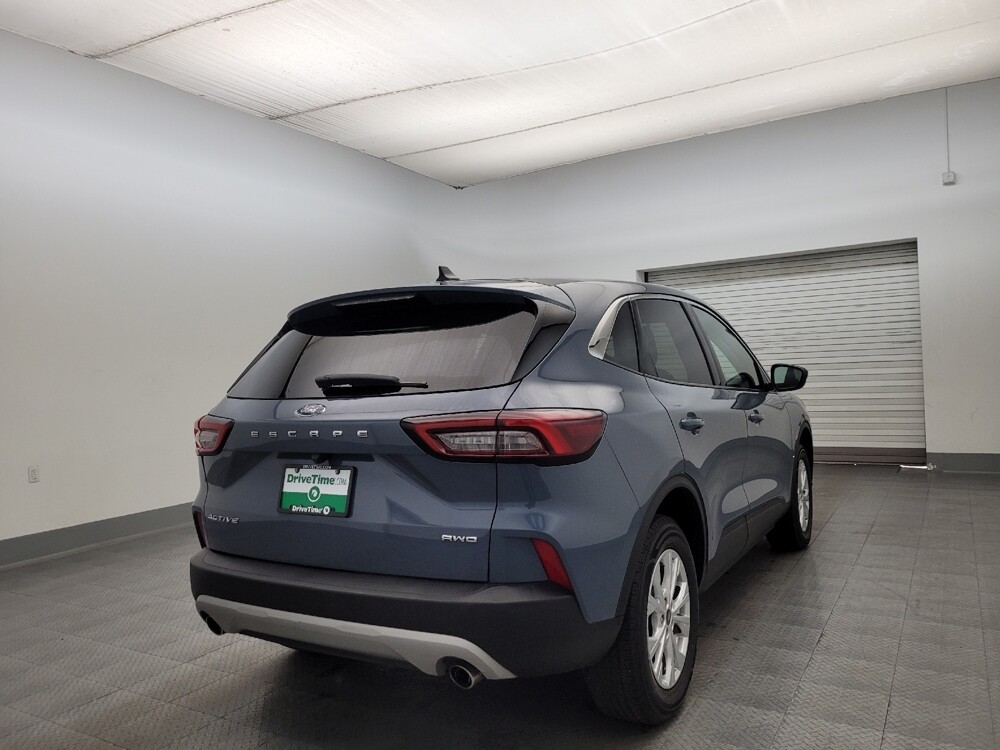 2024 Ford Escape in Glendale, AZ 85301 - 18110439 6