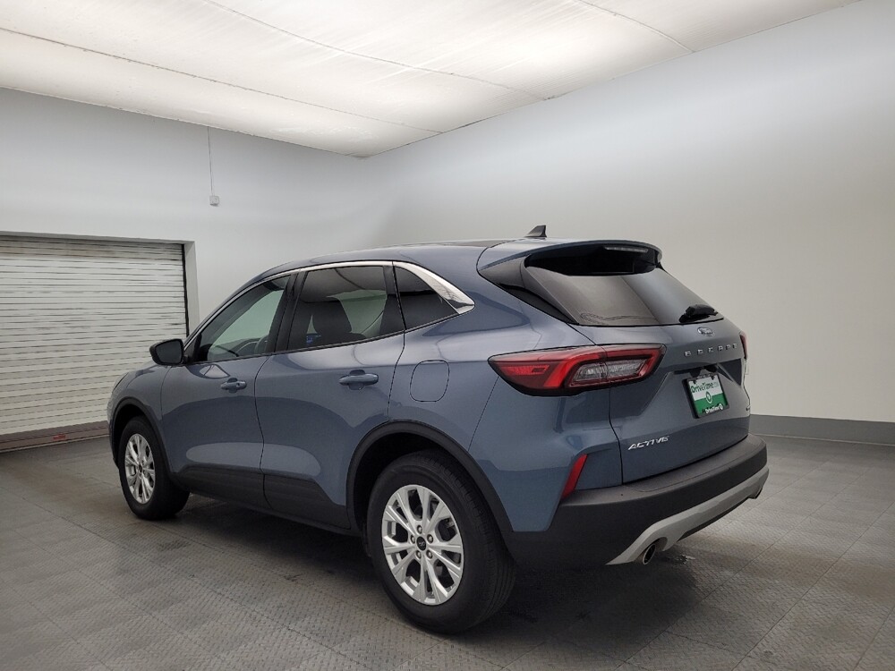 2024 Ford Escape in Glendale, AZ 85301 - 18110439 3