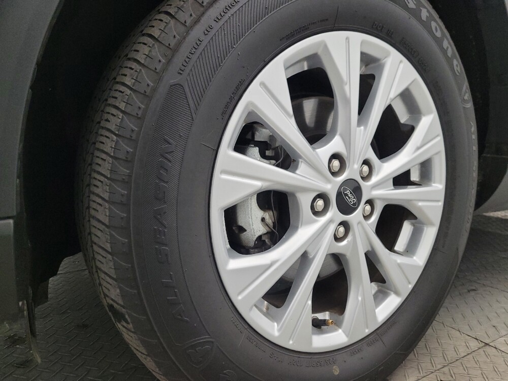 2024 Ford Escape in Glendale, AZ 85301 - 18110439 31