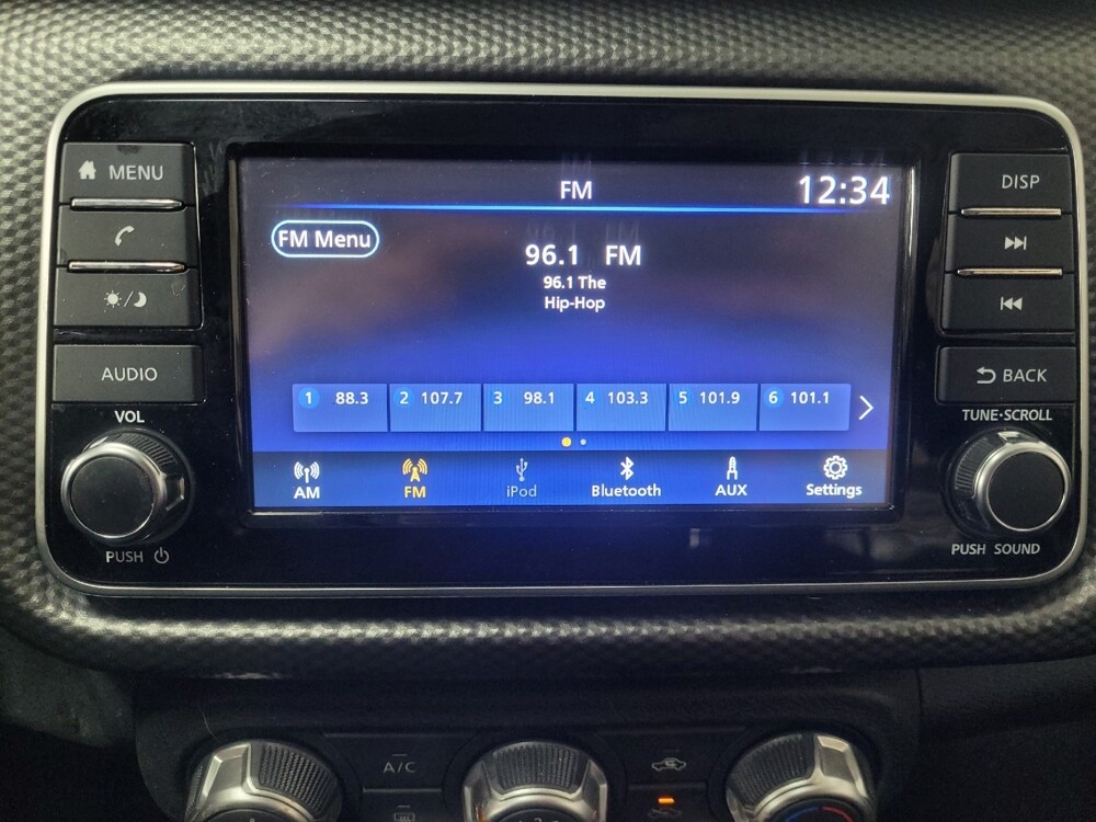 2019 Nissan Kicks in Knoxville, TN 37923 - 18110446 25